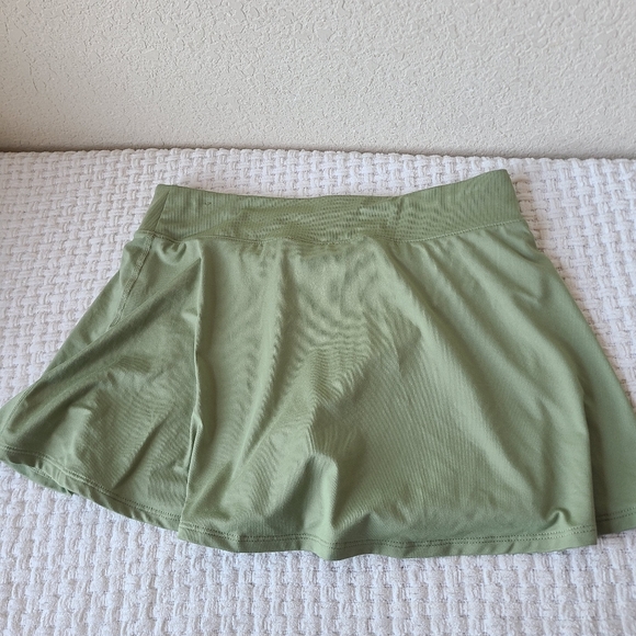 Nike Women's Olive Skater Skirt Size M - Picture 2 of 13